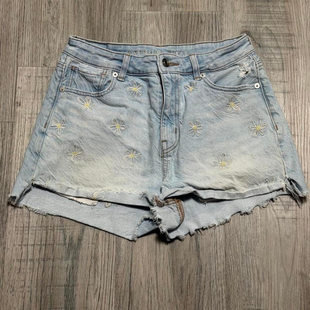 American Eagle Denim Shorts Women Size 4